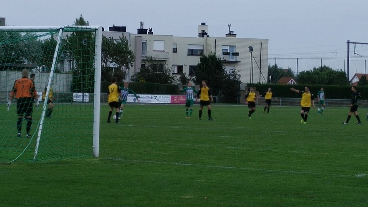 Eerste competitiematch: K.F.C. Heist - Nieuwpoort